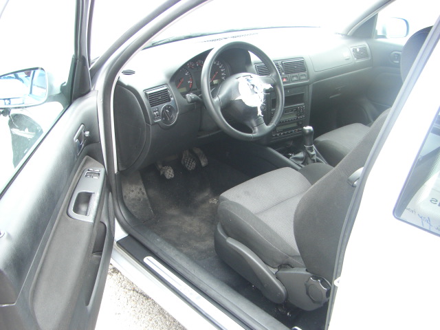 VOLKSWAGEN GOLF 1.9 TDI 110CV