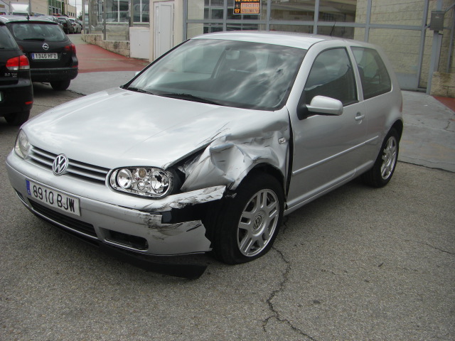 VOLKSWAGEN GOLF 1.9 TDI 110CV