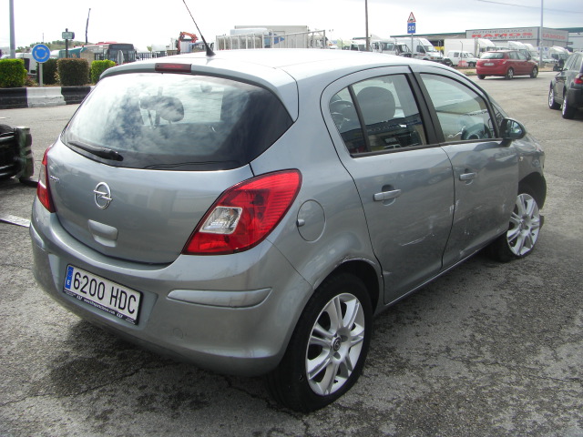 OPEL CORSA 1.2 GASOLINA 112CV