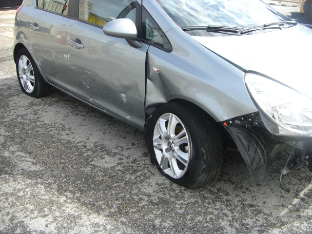 OPEL CORSA 1.2 GASOLINA 112CV