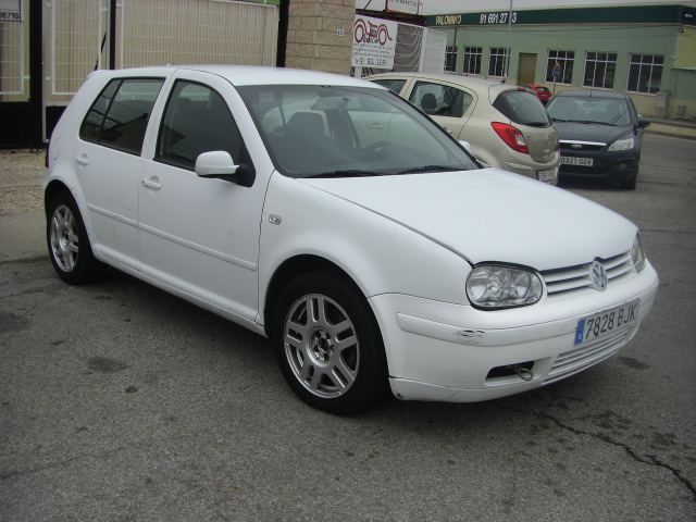 VOLKSWAGEN GOLF 1.9 TDI 115CV