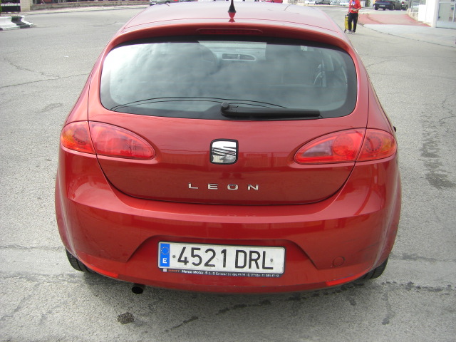 SEAT LEON 1.6 GASOLINA 100CV