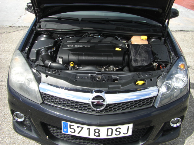 OPEL ASTRA 1.9 GTC 150CV