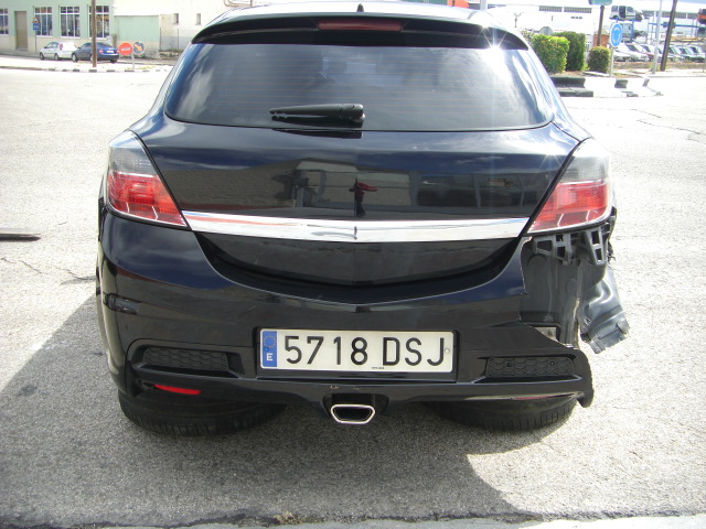 OPEL ASTRA 1.9 GTC 150CV