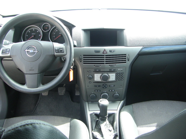 OPEL ASTRA 1.9 GTC 150CV