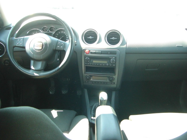 SEAT IBIZA 1.4 GASOLINA 100CV