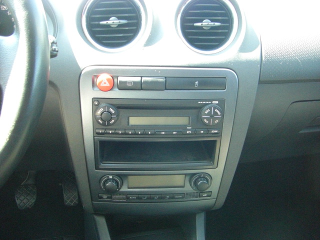 SEAT IBIZA 1.4 GASOLINA 100CV