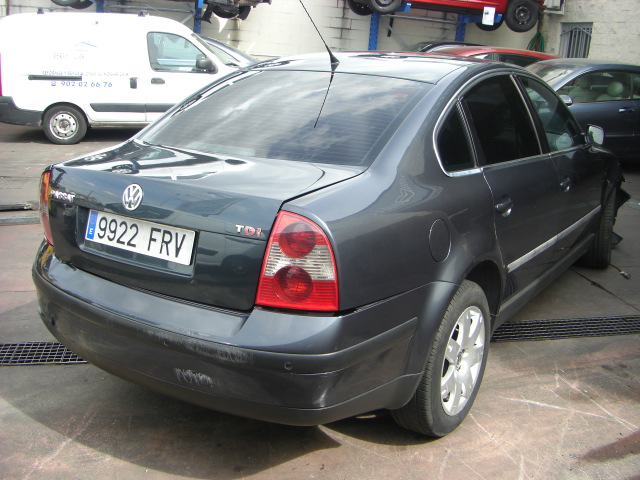 VOLKSWAGEN PASSAT 1.9 TDI 130CV