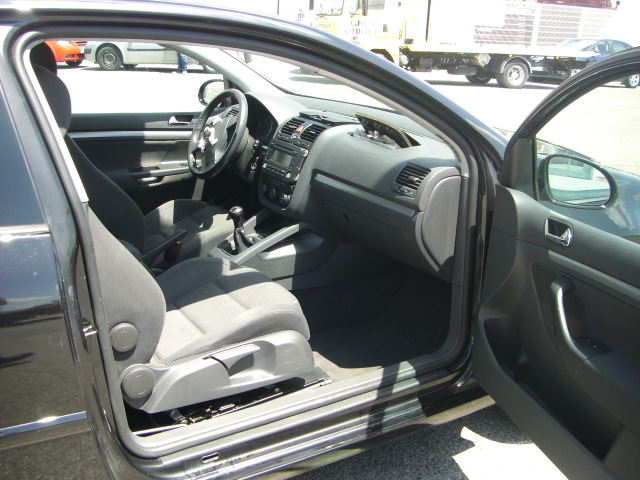 VOLKSWAGEN GOLF 1.9 TDI 105CV