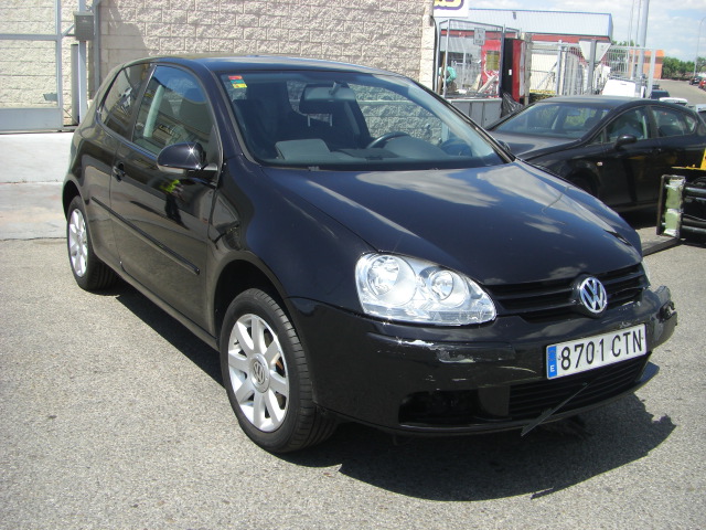 VOLKSWAGEN GOLF 1.9 TDI 105CV