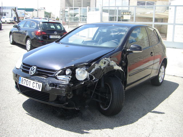 VOLKSWAGEN GOLF 1.9 TDI 105CV