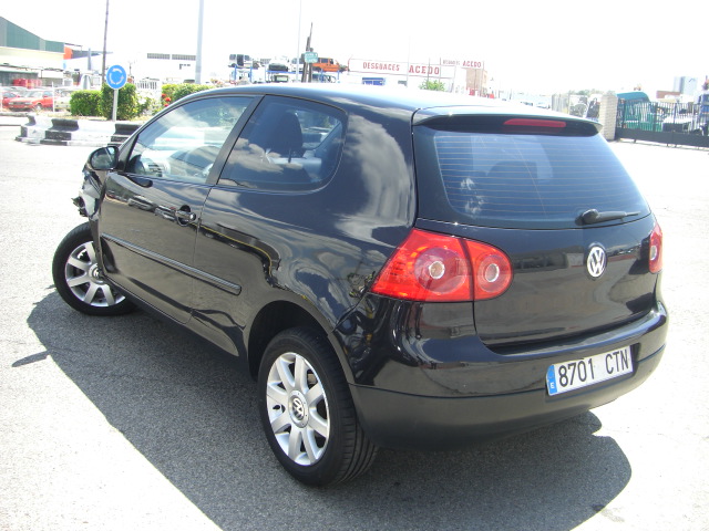VOLKSWAGEN GOLF 1.9 TDI 105CV