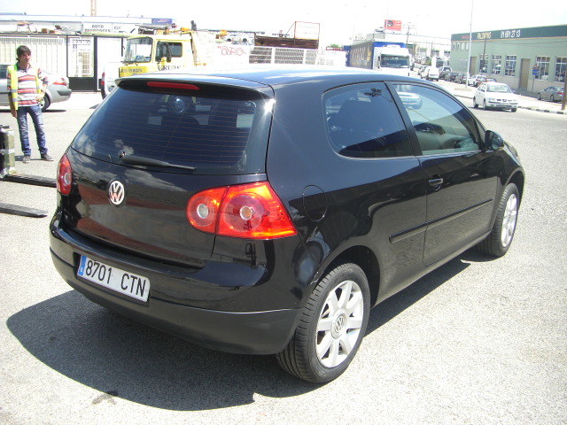 VOLKSWAGEN GOLF 1.9 TDI 105CV