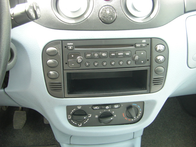 CITROEN C-3 SX PLUS 1.4 HDI 70CV