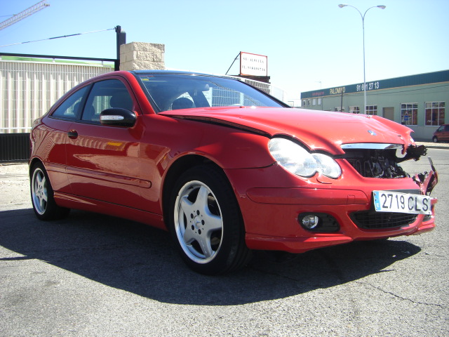 MERCEDES BENZ C 220 CDI 142CV AUTOMATICO