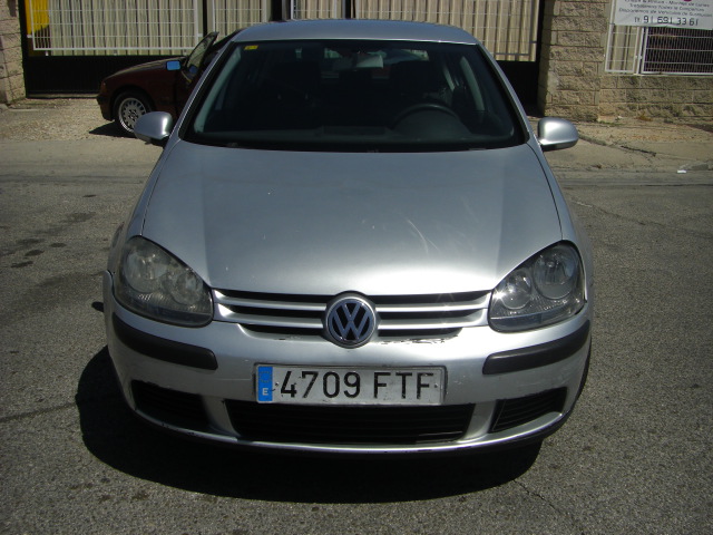 VOLKSWAGEN GOLF 1.9 TDI 105CV