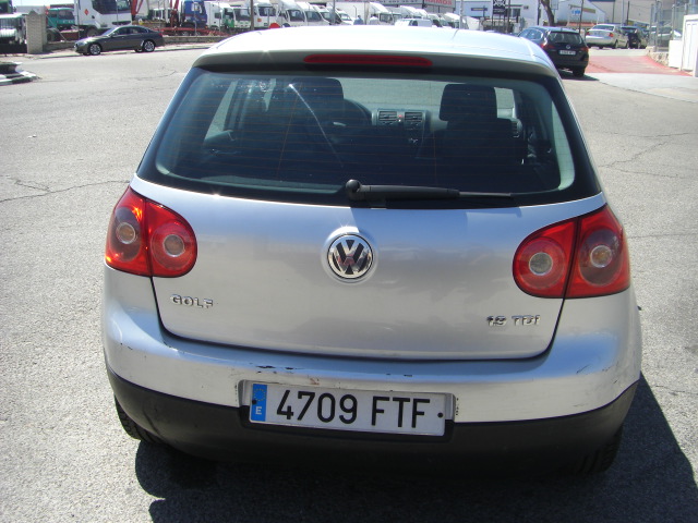 VOLKSWAGEN GOLF 1.9 TDI 105CV