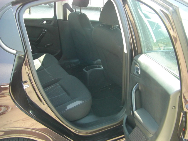 PEUGEOT 208 ACTIVE 1.6 HDI 92CV