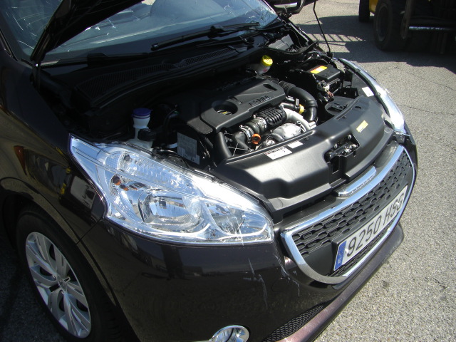 PEUGEOT 208 ACTIVE 1.6 HDI 92CV