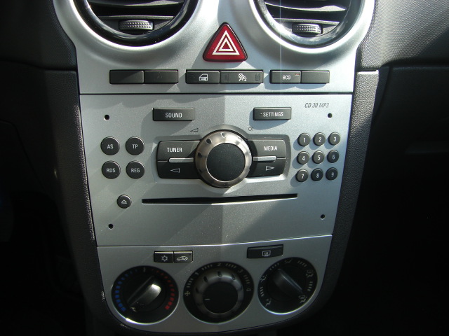 OPEL CORSA EXPRESSION STAR STOP 1.2 GASOLINA 85CV