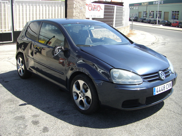VOLKSWAGEN GOLF 1.9 TDI 105CV