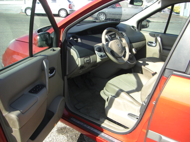 RENAULT GRAND SCENIC 1.9 DCI 120CV 7 PLAZAS