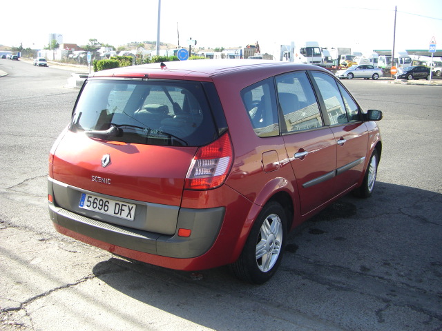 RENAULT GRAND SCENIC 1.9 DCI 120CV 7 PLAZAS