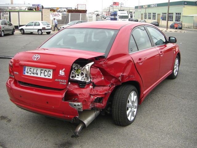 TOYOTA AVENSIS 2.2 D4D 150CV