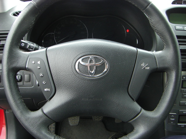 TOYOTA AVENSIS 2.2 D4D 150CV