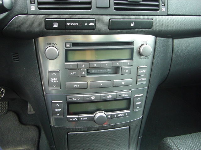 TOYOTA AVENSIS 2.2 D4D 150CV