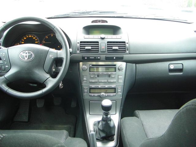 TOYOTA AVENSIS 2.2 D4D 150CV