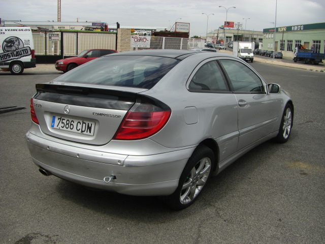MERCEDES BENZ C-230 KOMPRESSOR 1.8 GASOLINA 190CV SPORTCOUPE