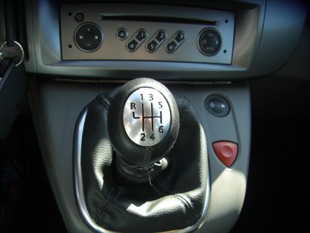 RENAUL GRAND SCENIC 1.5 DCI 106CV