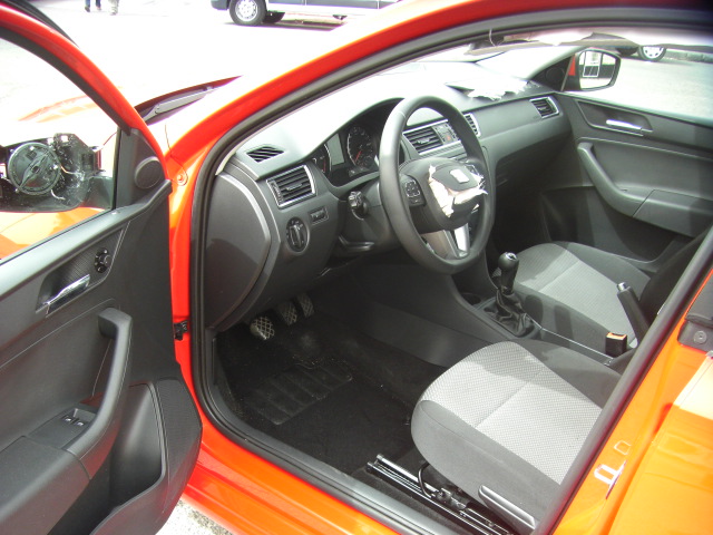 SEAT TOLEDO 1.6 TDI 105CV