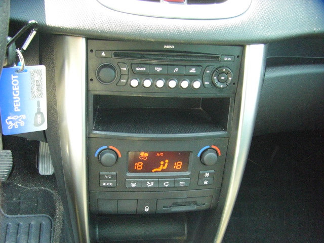 PEUGEOT 207 SW OUTDOOR 1.6 HDI 110CV