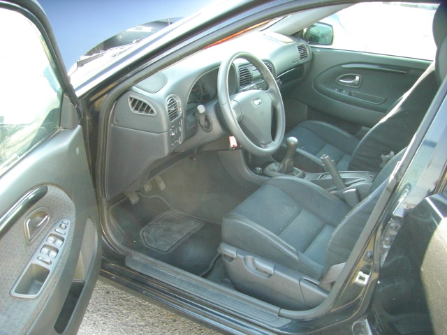 VOLVO V-40 1.8 GASOLINA 122CV FAMILIAR