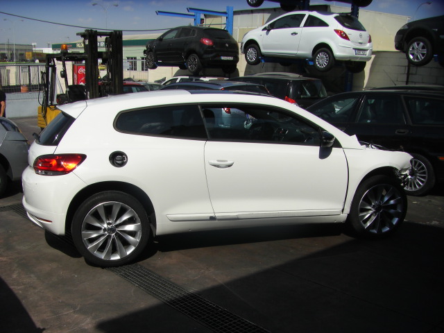 VOLKSWAGEN SCIROCCO 2.0 TDI 140CV