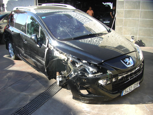 PEUGEOT 308 SW SPORT 1.6 HDI 110CV 7 PLAZAS