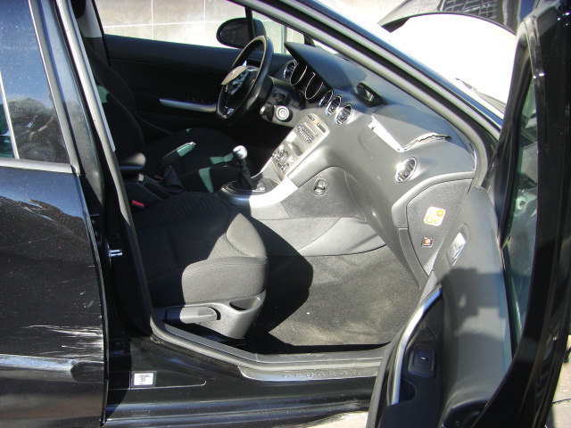 PEUGEOT 308 SW SPORT 1.6 HDI 110CV 7 PLAZAS