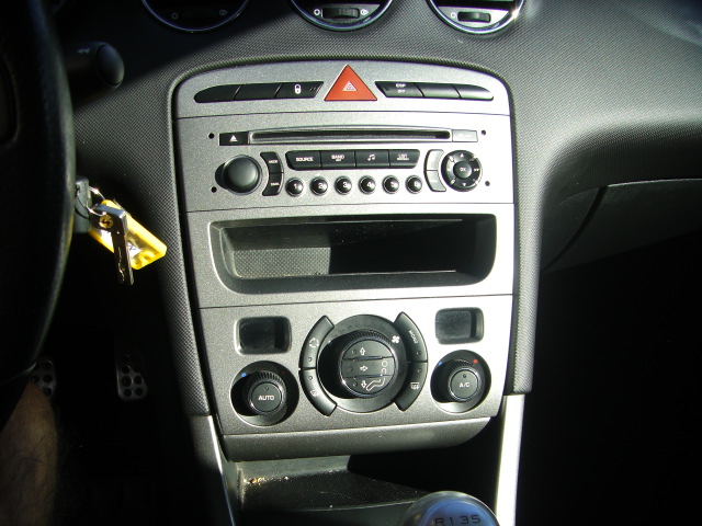 PEUGEOT 308 SW SPORT 1.6 HDI 110CV 7 PLAZAS