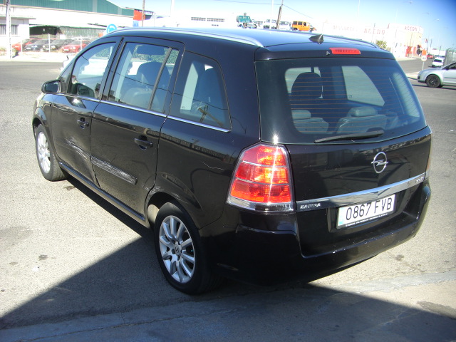 OPEL ZAFIRA 1.9 CDTI 100CV AUTOMATICA 7 PLAZAS