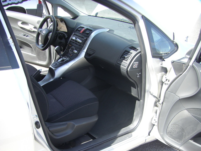 TOYOTA AURIS 1.4 D4D  ACTIVE AUTOMATICO 90CV