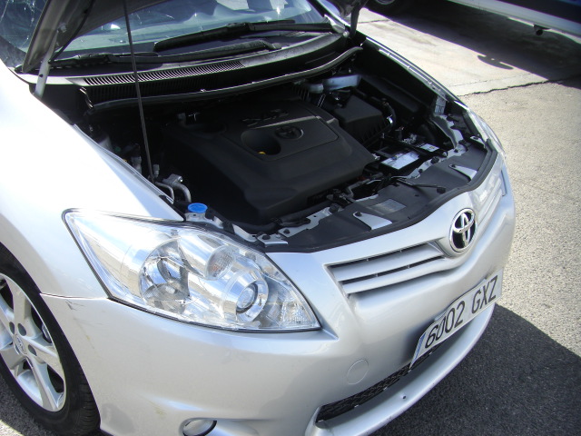 TOYOTA AURIS 1.4 D4D  ACTIVE AUTOMATICO 90CV