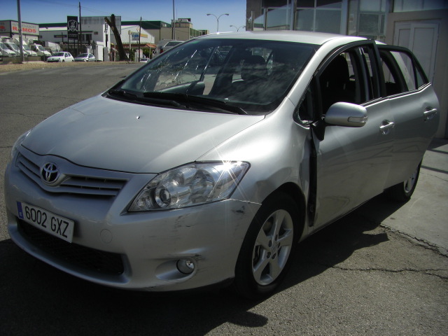 TOYOTA AURIS 1.4 D4D  ACTIVE AUTOMATICO 90CV