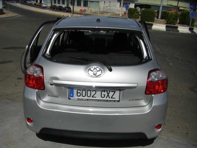 TOYOTA AURIS 1.4 D4D  ACTIVE AUTOMATICO 90CV