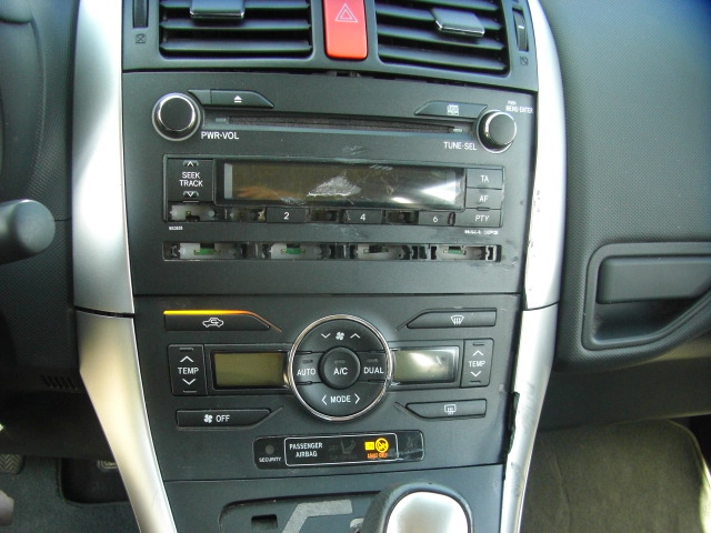 TOYOTA AURIS 1.4 D4D  ACTIVE AUTOMATICO 90CV