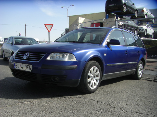 VOLKSWAGEN PASSAT 1.9 TDI VARIANT 130CV