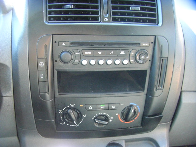 PEUGEOT EXPERT 1.6 HDI 90CV 6 PLAZAS