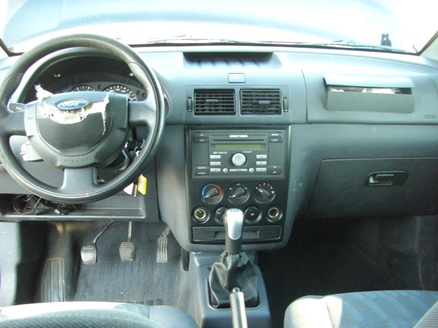 FORD TOURNEO CONNECT 1.8 CDTI KOMBI 230L 110CV