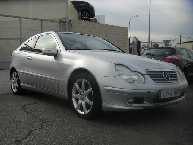 MERCEDES BENZ C-220 CDI 142CV